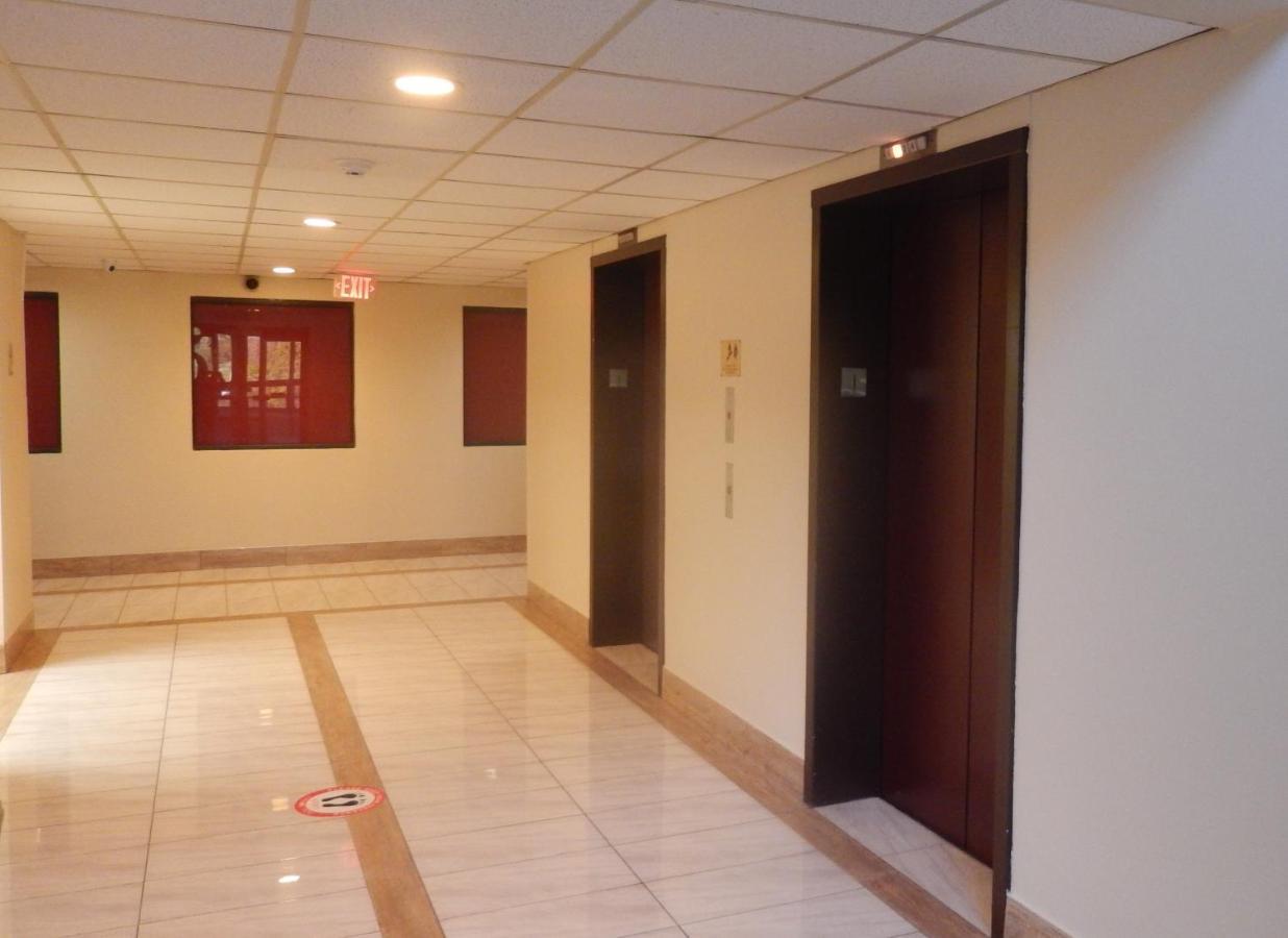 Red Roof Inn Harrisonburg - University Area ภายนอก รูปภาพ