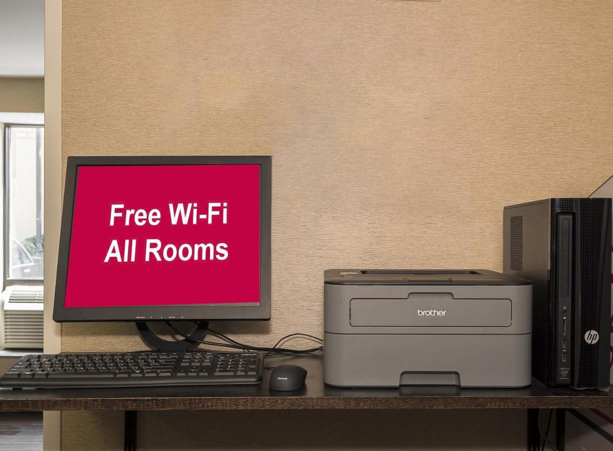 Red Roof Inn Harrisonburg - University Area ภายนอก รูปภาพ