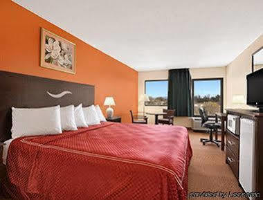 Red Roof Inn Harrisonburg - University Area ภายนอก รูปภาพ